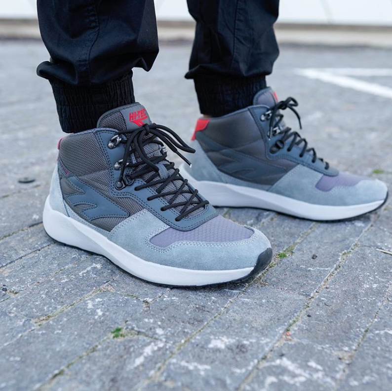 HiTec_Global's tweet photo. Meet the Sierra RE:Flex. With scientifically engineered footbeds and a durable rubber outsole for superior grip and traction, these shoes are built to deliver comfort 365 days a year. #FindYourView #ComfortableAnywhere https://t.co/mS0daCvltL