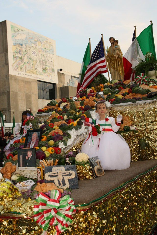 fqkidstours's tweet photo. Honoring the end of a famine in Sicily by prayers to St. Joseph. Catch silk flowers and Blessed Fava beans.  Come one, Come all and enjoy an evening of parades and dancing in the streets.  Come sing, dance and even be kissed by and Italian!  Best of all it's..FREE! https://t.co/i0eOe5bQZp