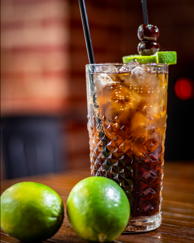 204northCLT's tweet photo. cheers to the weekend! start your weekend off right with a delicious craft cocktail from us! https://t.co/g3XBzinqfS