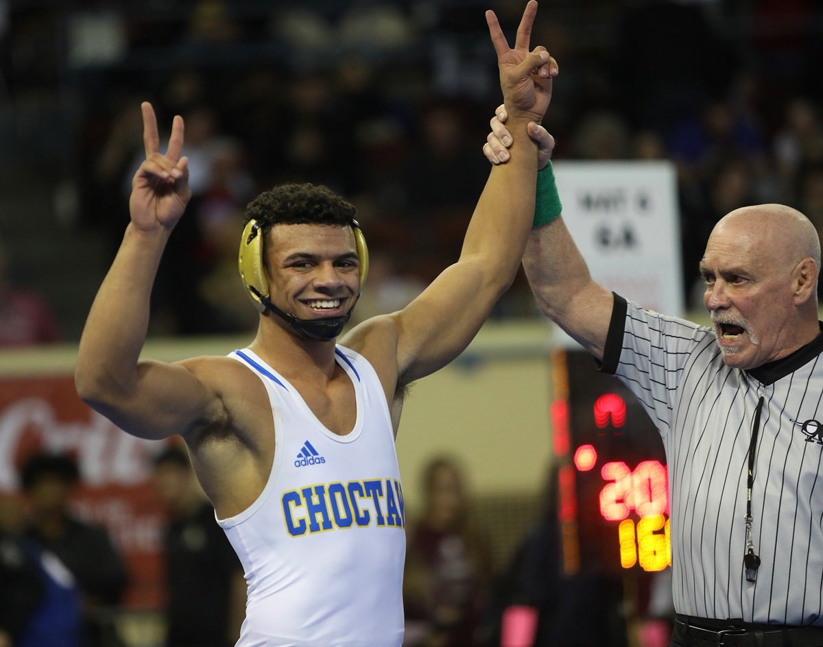 CONGRATULATIONS <a href="/Gabe_johnson01/">Gabe Johnson</a> voted All State Wreslting and 6A Wrestler of the Year!!  #Gmoney #Jackets4Life🐝  #BrightFuture 💪💪#UCO 🐴