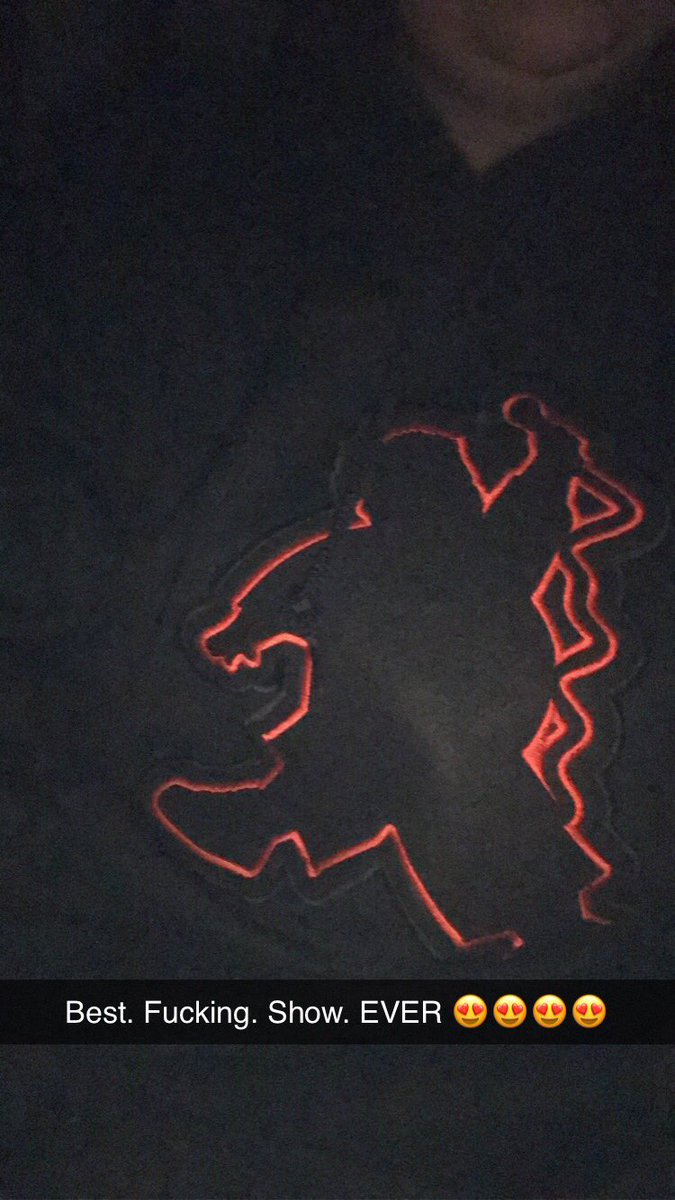 laurenselbee121's tweet photo. I just wanted to say thank you. Thank you for keeping Kalamazoo in the cut and making everyoneโs night the best ever. Love you forever. #ZooMuffler https://t.co/ksLzpxj9ru