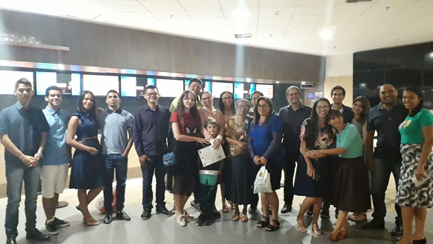 kaproducoes's tweet photo. #DuasCoroasOFilme

Agradecemos pelo carinho da cidade de Juazeiro do Norte/CE que compareceu em peso ao Orient Cinemas Cariri Garden Shopping para a sessão exclusiva do filme-documentário Duas Coroas ontem.
#cinema #filmereligioso https://t.co/2w4x07vBP3