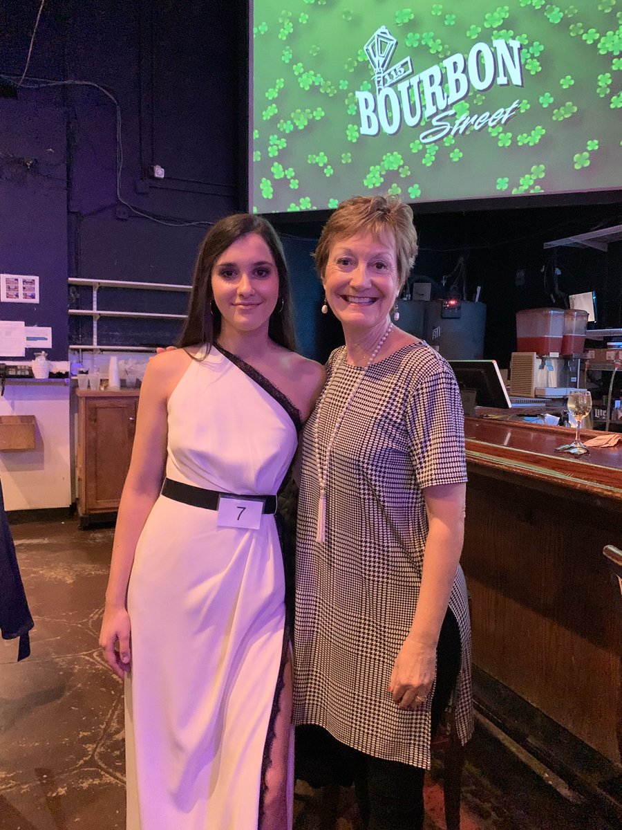 McAuleyMacs's tweet photo. Congratulation to freshman Lucy Shields on placing 2nd in “The One Jr” Singing Competition! We are MIGHTY proud! #theonejr #mightytalented #mcauleylifetimeadvantage https://t.co/SukfzJNBQv