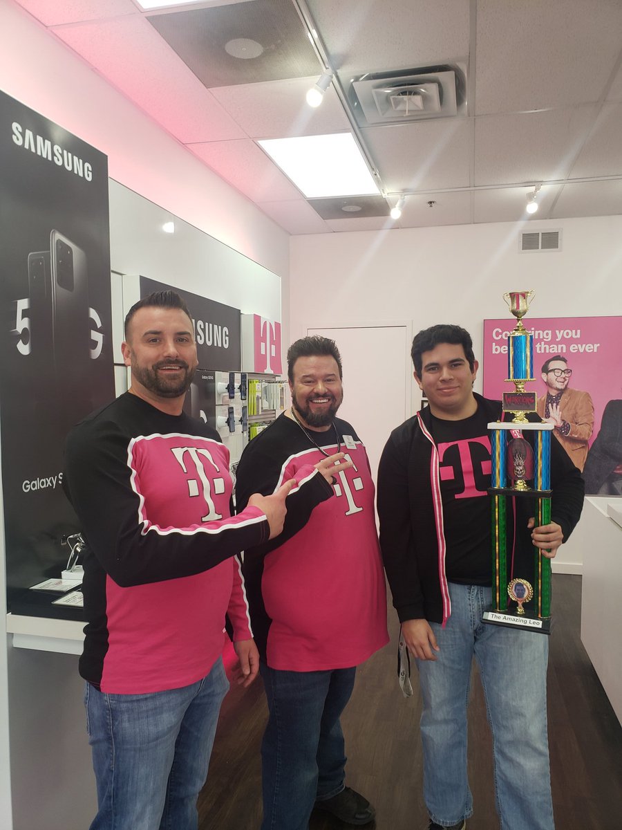 Great visit at our Crystal Lake location! Love the passion that Matt has for his customers and employees! Come check out #5gthatworks @jaymaliktcc @Sentowski8 @ChartierDoug @dannysoro @richgarwood @RJGomezIII @asadirfan @thatssoyeff