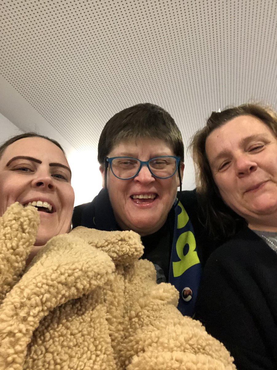 Look who we bumped into  😂 <a href="/StreathamHockey/">Streatham IHC London</a> night out!!