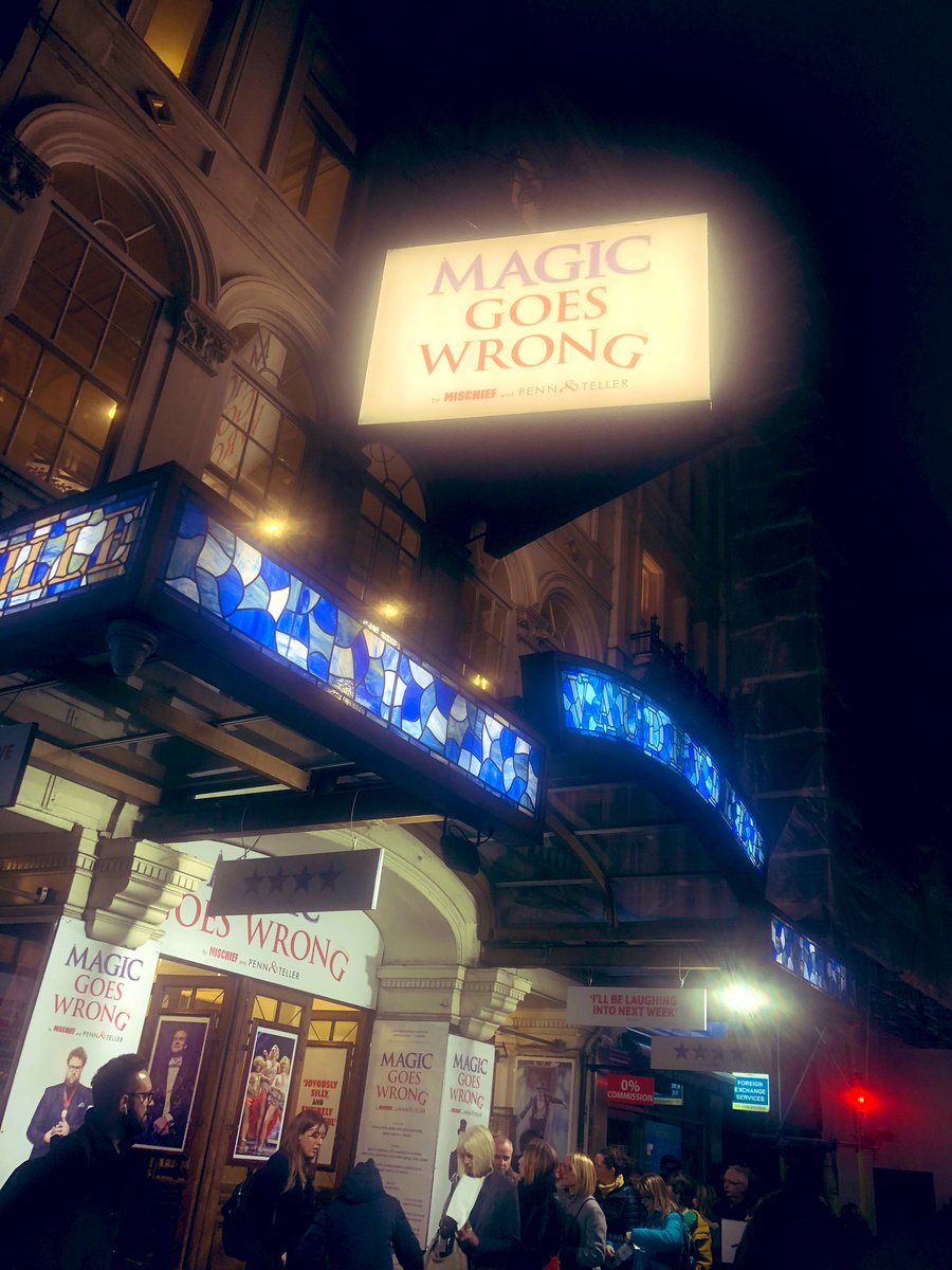 Mrs_McGarr's tweet image. Tonight’s entertainment... #magicgoeswrong - after seeing @CWPennandTeller in Vegas we can’t wait for this! Can’t beat live magic. 🎩⭐️