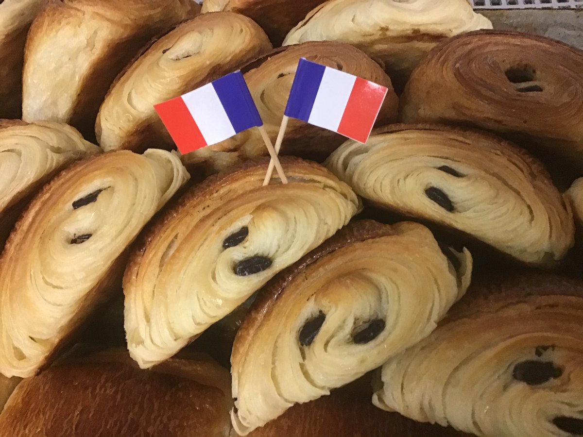 fredericroynice's tweet photo. Chaque jours ont nous annonce de nouveaux cas de #Covid_19 et de morts .Quand est il des personnes soignées et en pleine forme @gouvernementFR peux t-ont avoir les chiffres. Merci. #stopalapsychose #Nice06 #vivelavie #teampainsauchocolat #vivelegras #jaimelebeurre https://t.co/oRKX8dRnJg