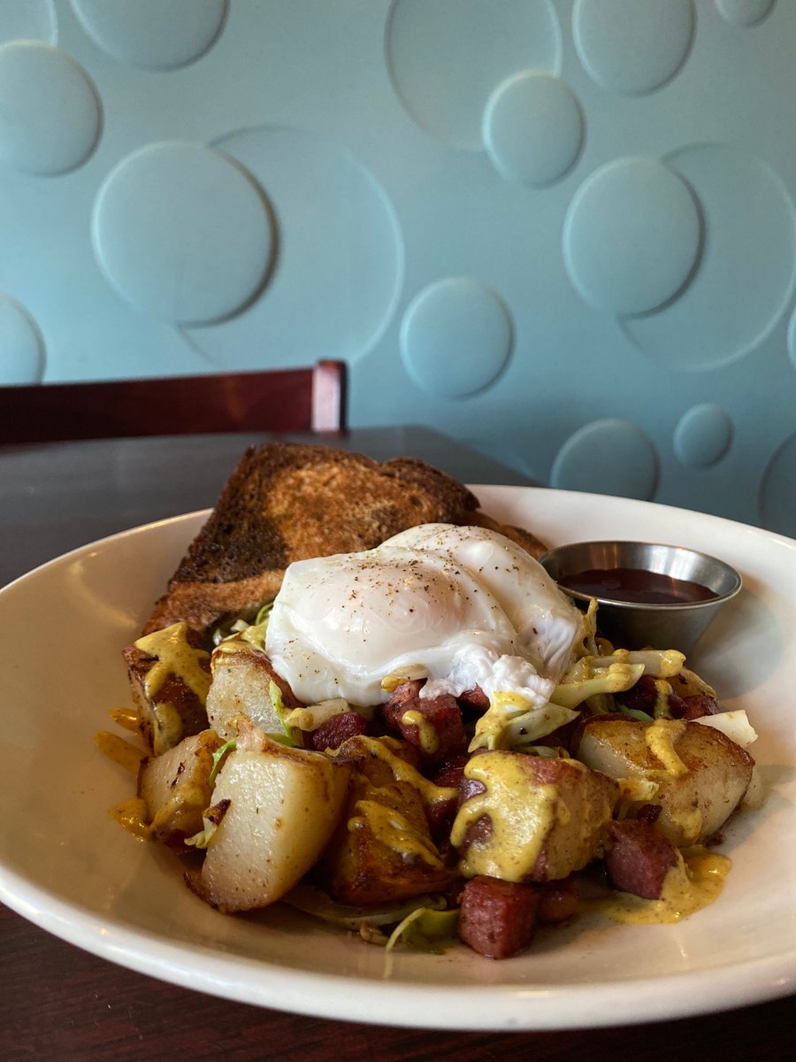Edina Grill tweet media