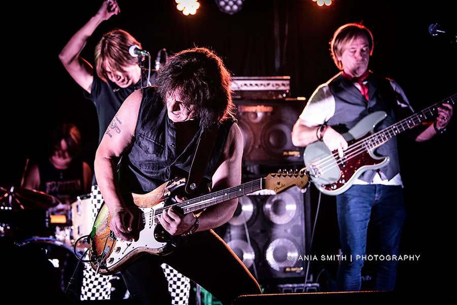 <a href="/BridgeHotel/">The Bridge Hotel</a>