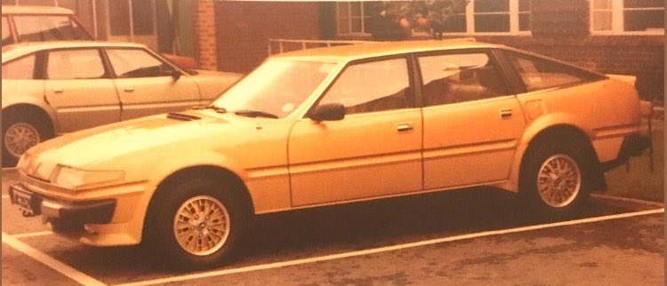 thecarfactoids's tweet photo. Factoid Extra:@neilmbriscoe @TopOfTheTower @t2stu @DarraghMcKenna @Roadster_Life @StvCr @sniffpetrol This body kitted Rover SD1 was apparently owned by Mr SD1 himself, David Bache. It’s an unexpected bonus in #roverweek on Insta.
Anybody have extra info?
(Pics: IG a/c carfatzke) https://t.co/JIFDzE11ax