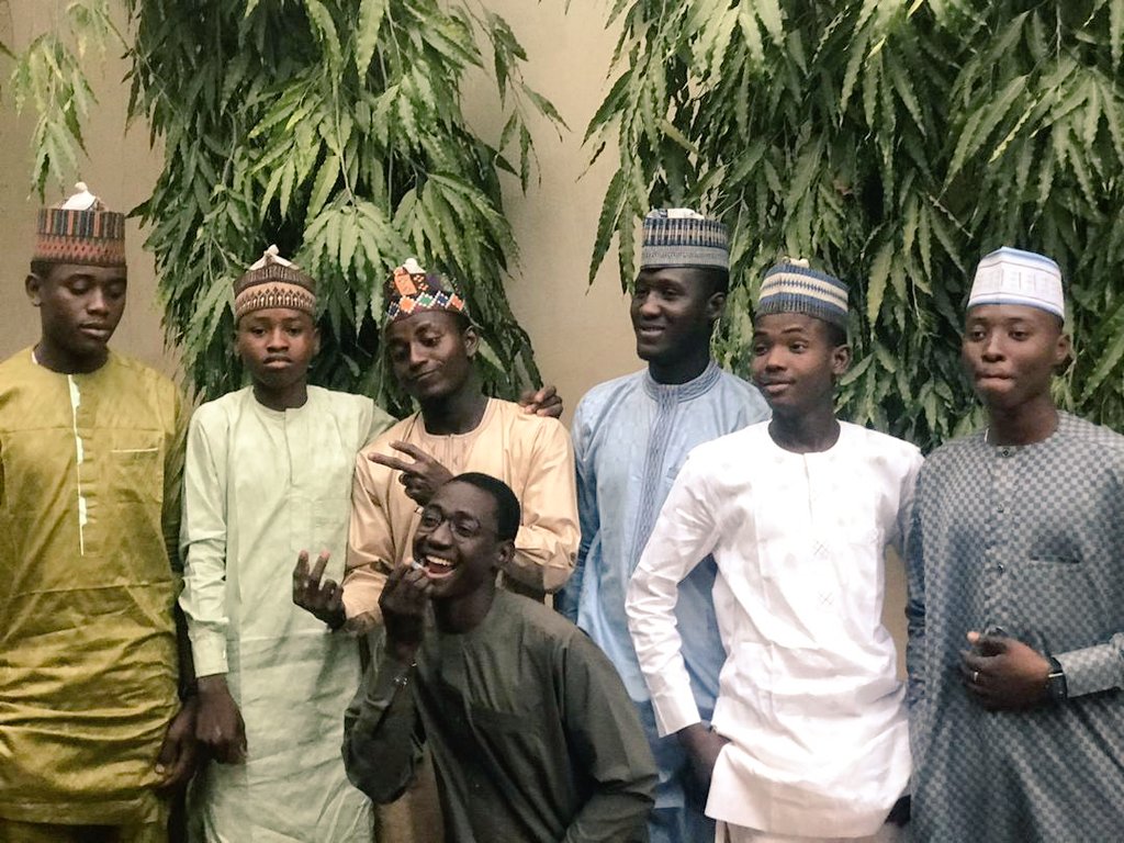 Salim_Riskuwa's tweet photo. Alhamdulillah we made it possible
#classmate
#oldboys
#primaryclassmate
#true_relation
#friendship
@rungumischoolsokoto https://t.co/ktrbIF048V