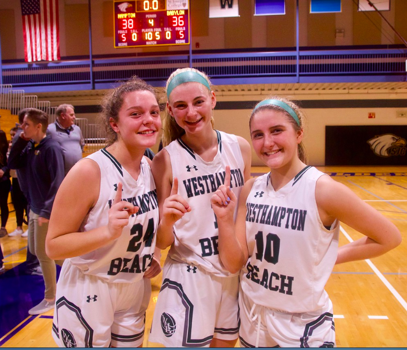 whb_girlshoops tweet media