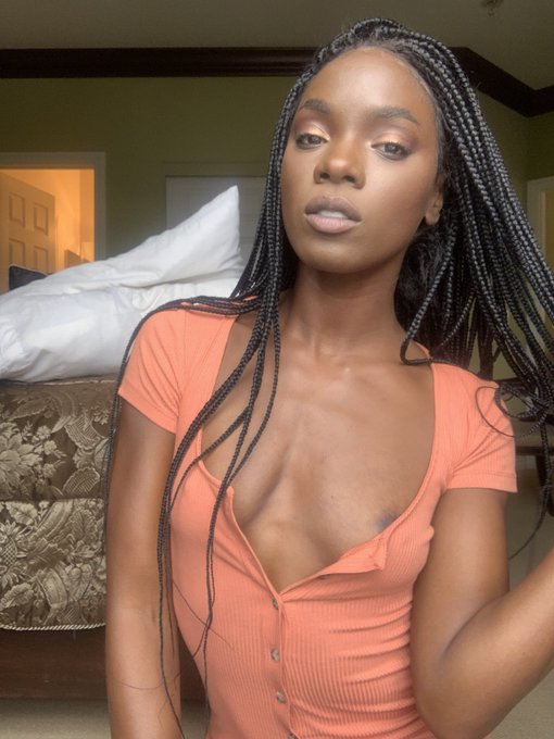 1 pic. If you like me sign up for my onlyfans https://t.co/jRehQjpCur if you love me buy my Fleshlight