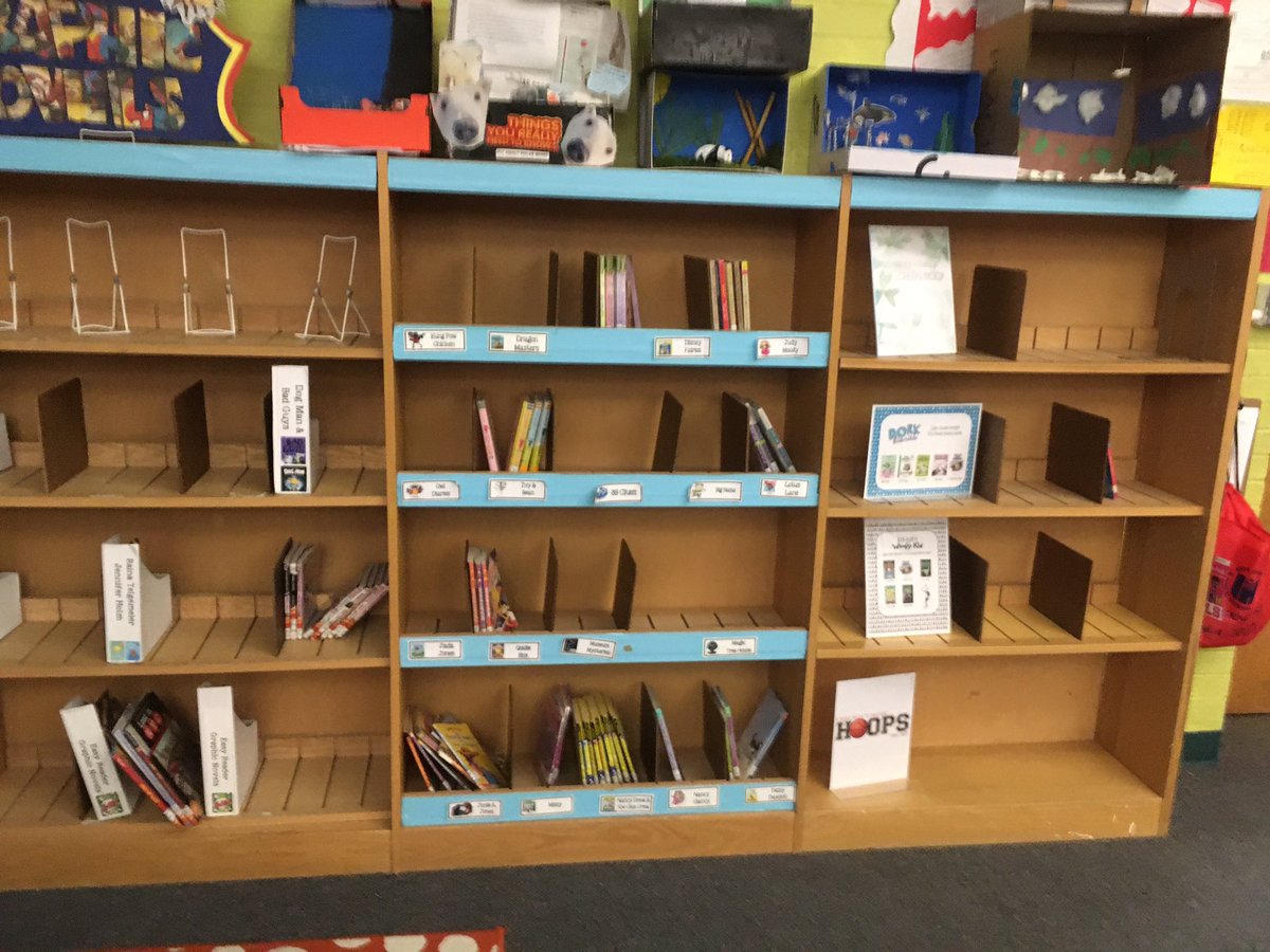 Some empty shelves and full backpacks of books! I think more books were checked out today than in an entire month!
<a href="/PowellesPLAY/">Powell Elementary</a> #cleartheshelves #wonderwake