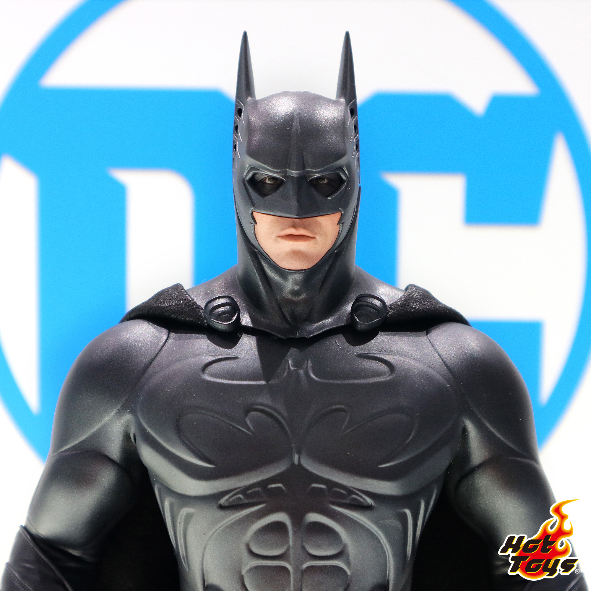 ホットトイズ バットマン フォーエヴァー 1/6 (ソナー・スーツ版