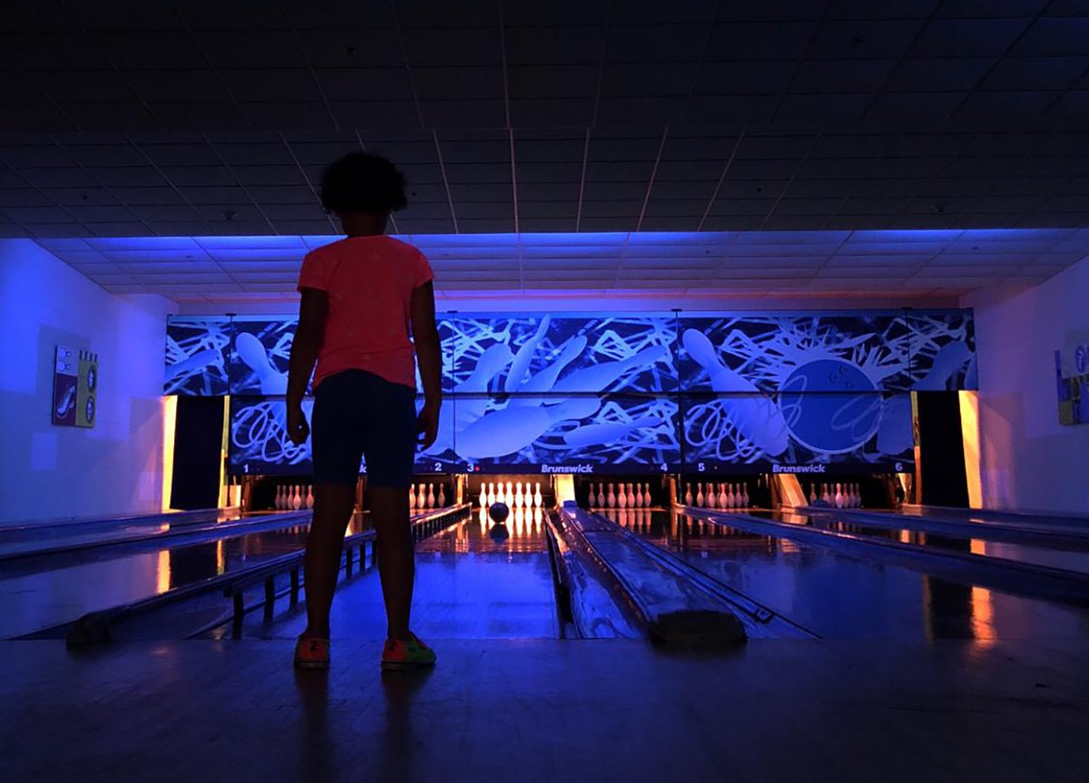 Where can you take your kids bowling AND swimming at the same location? 👇
Here: bit.ly/2TW9aj7
Thanks, <a href="/CJAllDressedUp/">Cheryl Leahy</a>!