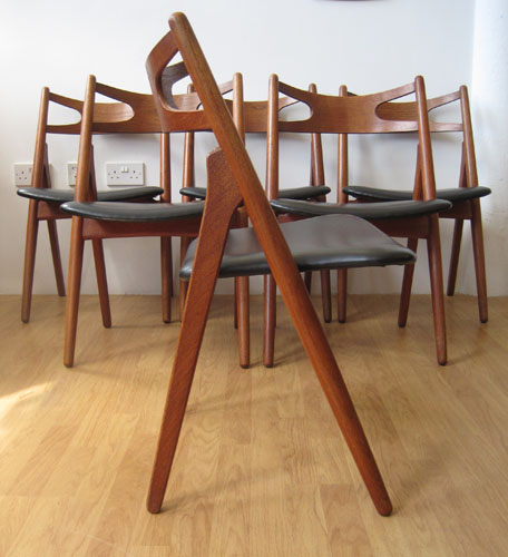 MattFragile's tweet image. For a Sunday #Treat head to @modernshows #DulwichCollege for a feel good outing. #DesignClassics abode, come see and buy with a fab welcoming #vibe. We'll have a great selection for all. #MCM #YouCanTouch&amp;amp;Feel