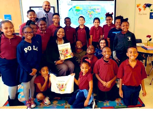 AlishaChenevert's tweet photo. Sunshine on a cloudy dayπ₯°@EBRSchools scholars at Belfair Montessori pk-8 campus with #testingjitters #melaninorgins #femaleauthors #literacymatters #dallasauthors #ChildrensBooks #sel #TestingTestingTesting #testinganxiety https://t.co/jCHu91OTzC