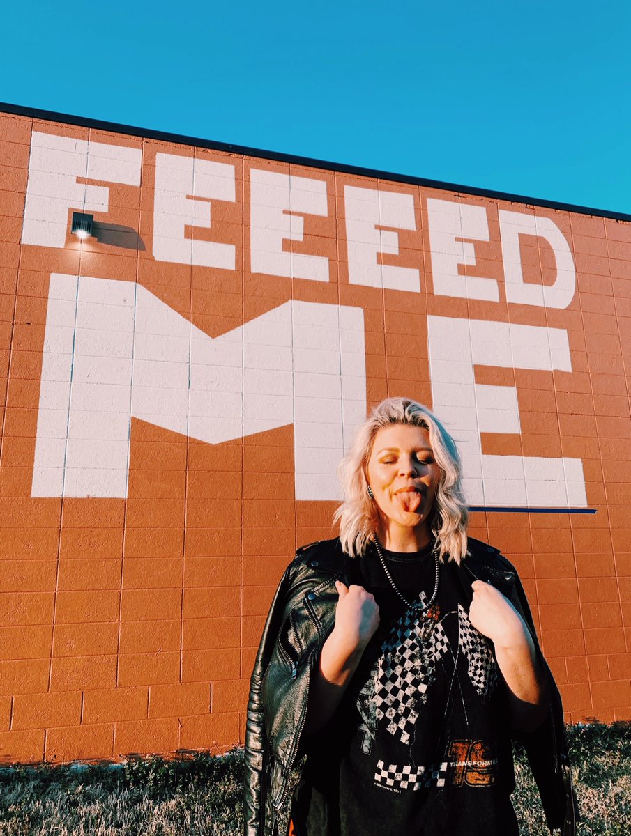 madigastarr's tweet photo. feed me tacos 🌮 &amp; tell me i’m pretty 💕 that’s all I ask🤷🏼‍♀️ https://t.co/GmLEFgCjRd