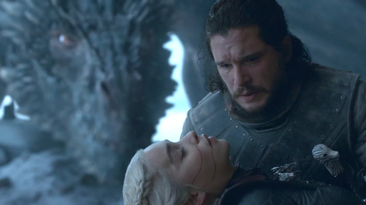 Emilia Clarke says she was annoyed with how easy Jon Snow got off for killing Daenerys in the #GameOfThrones finale

'He got away with murder — literally'

(via @thesundaytimes)