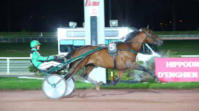 peterlangemar's tweet photo. Boom! 💥 Fortsatt form på FIGARO VICI! Idag kom luckan på "open stretch" , 1.04.9 s 200 och landade på 12.1/2150 👑 19.350€ i 1a 🙏 @teamwestholm &amp; @indragustafsson https://t.co/BDa4hzbf2D