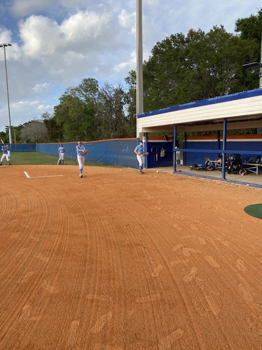 DP Softball tweet media