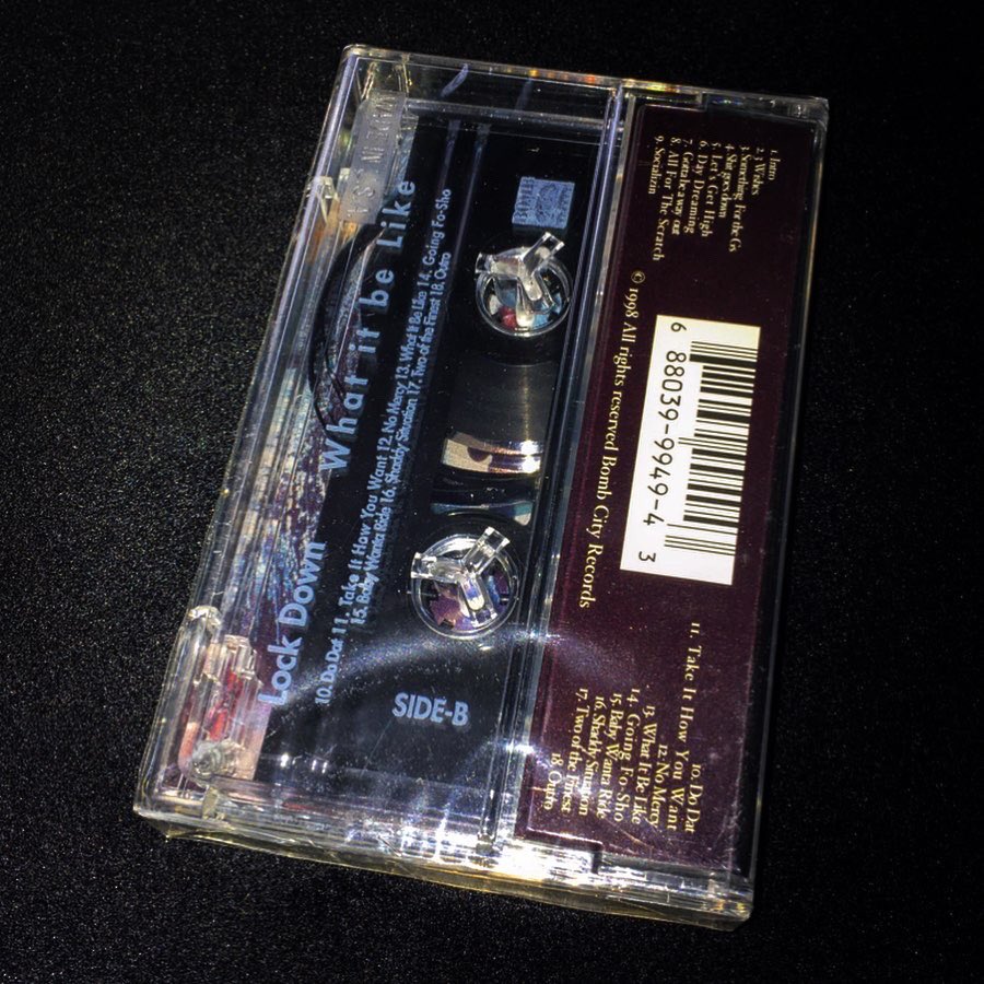 amnesiak247's tweet photo. #lockdown #whatitbelike #rare #tape #sealed #SanFrancisco #frisco #BayArea #California #usa #rap #hiphop #cassette #music https://t.co/dSNbvWpWja