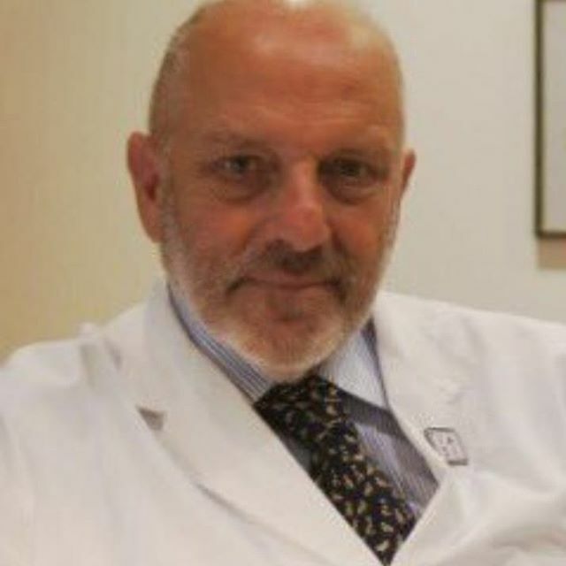 elmodular's tweet image. #Ahora hablamos con el Dr. Alejandro Ferro, integrante de la Sociedad Marplatense de Infectología y ex Secretario de Salud de Gral. Pueyrredon, quien nos da las recomendaciones correspondientes para prevenir el contagio del COVID-19. ift.tt/2wYjLSA