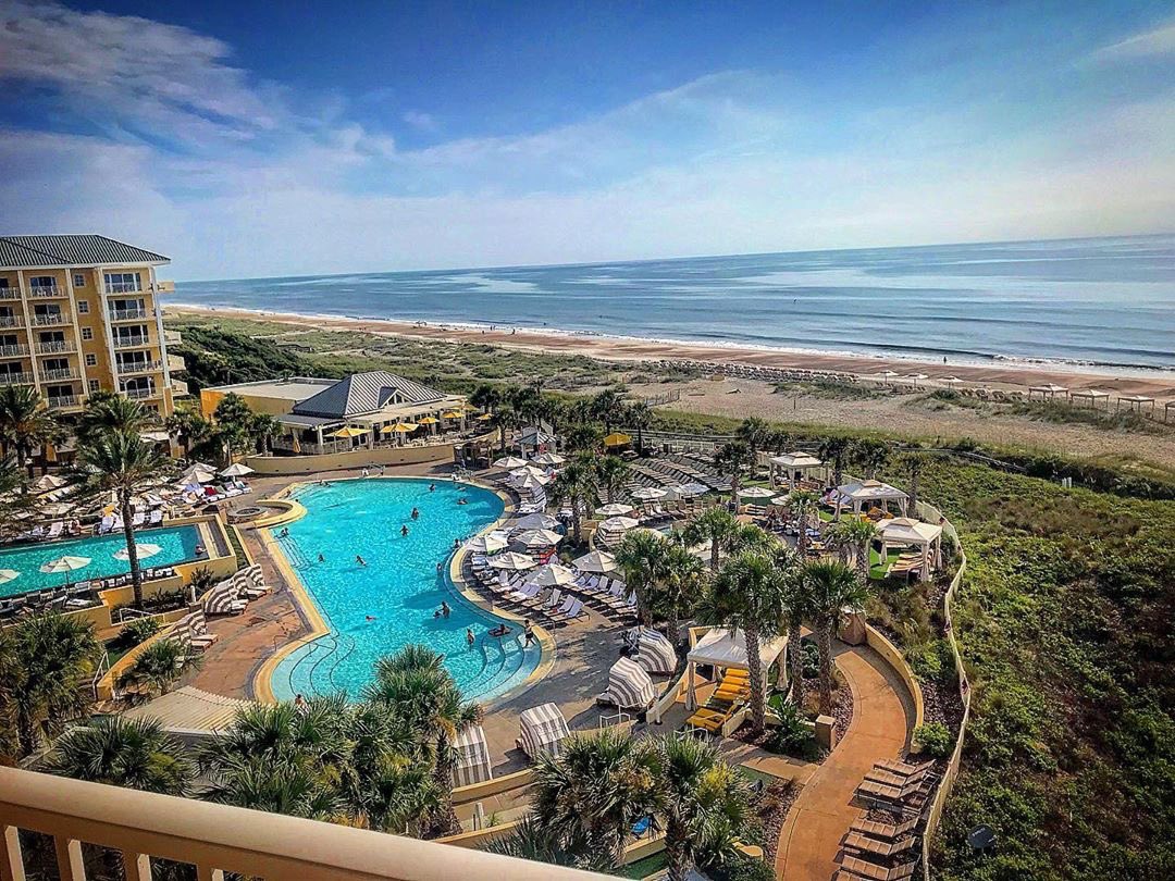 The weekend looks really good from here! {📸: maggz17s } #AtTheOmni