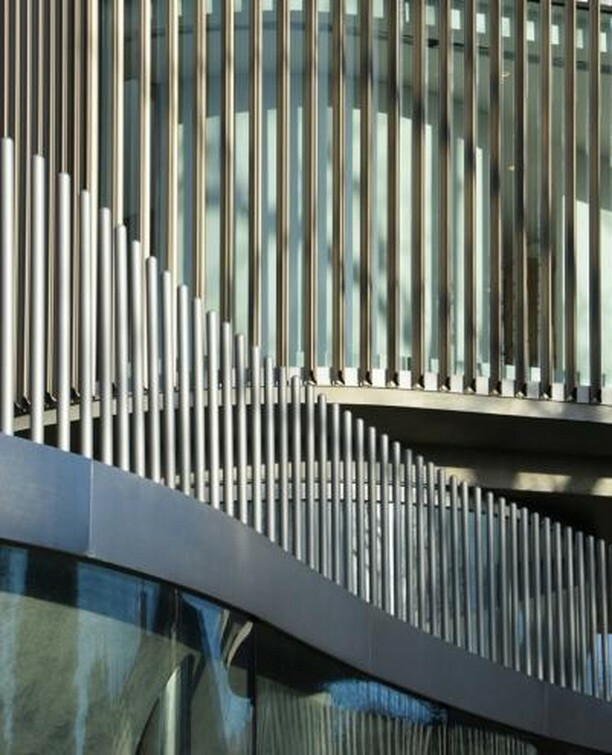 #BehindTheScenes inside Eldridge London Architects' award winning house in Coombe Park, Kingston. Image by Nick Guttridge #KowtowLoves #KowtowInspiration ift.tt/2QeVWNo