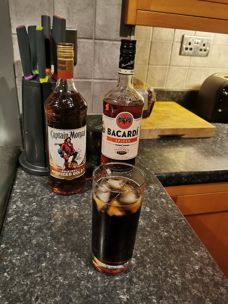 MartinBashforth's tweet photo. Obligatory "day ending in Y" glass of Rum 😂 😂
🥃
Will worry about tomorrow's work later 🤔
#BecauseFriday https://t.co/jNLEFGEBf7