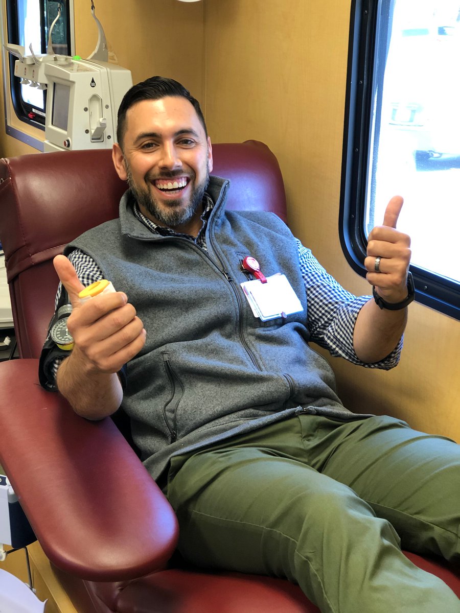 giveblood's tweet photo. SBC team members coming together to support patients any way we can ❤️ As our Executive Director says, "Health care is not what we do. It's who we are." #TeamSBC #blooddrive #givebloodSBC #SBC #Stanford https://t.co/Ts4yBAWzE3