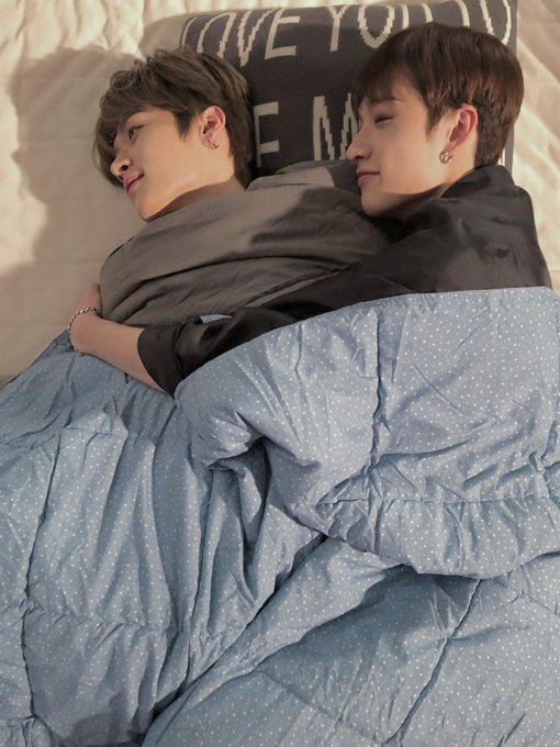 you should always put your minho in a blanket burrito when hugging him