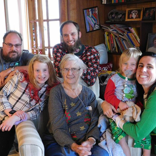 Pants15's tweet photo. Thank you Grammy for being a fierce female role model for me and my girls. We will always tell your stories. ❤️ https://t.co/q0whRc4mAU https://t.co/bzplFdTiua