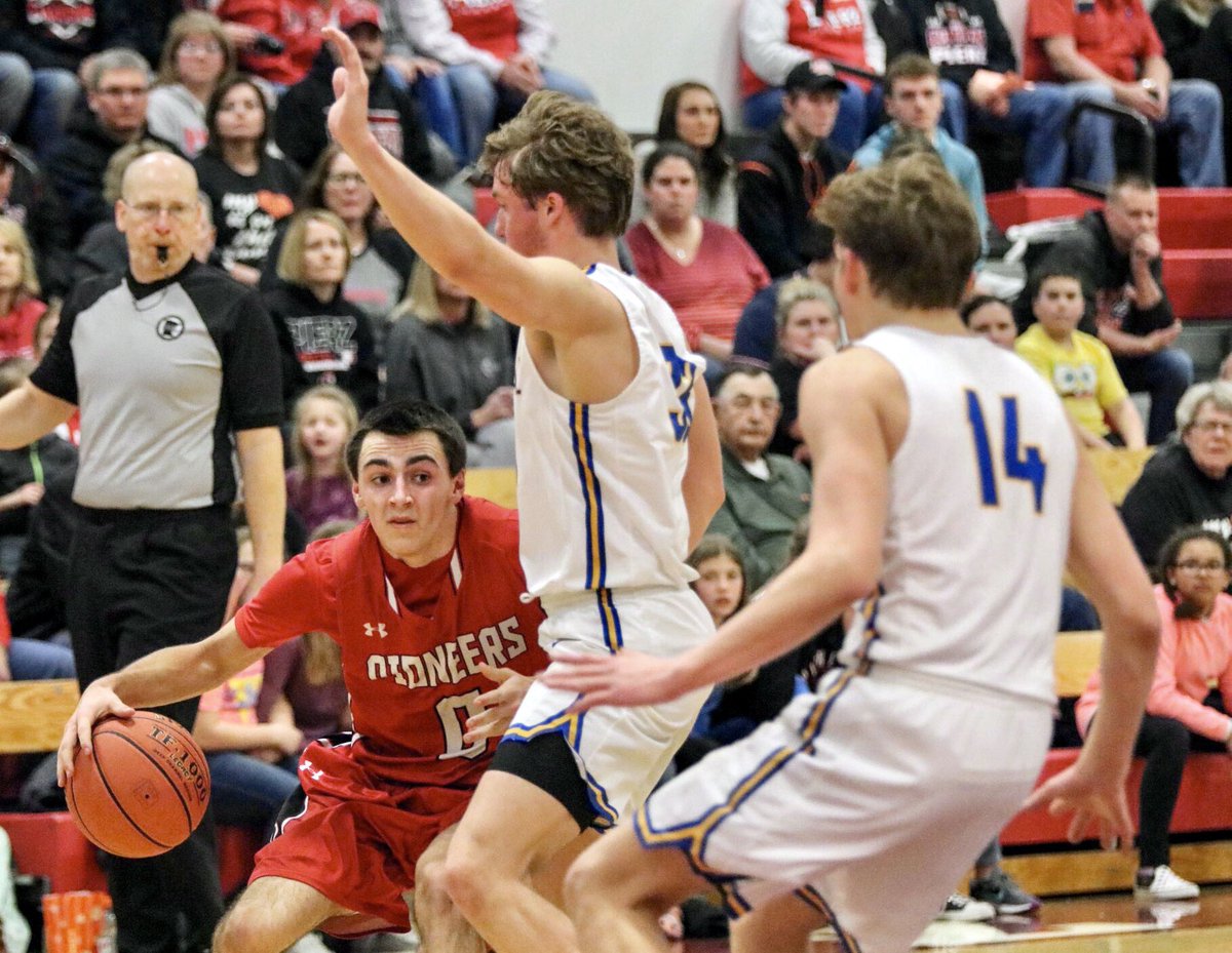 rgrammond's tweet image. This is Peter Schommer, a Sr. from Pierz, Mn. A 4-year starter on the BB team, never missed a game, playing in 109! He was within 8 points of becoming the school’s All-Time scoring leader, a record that has stood for 45 years.  His career ended today without a chance to break it.