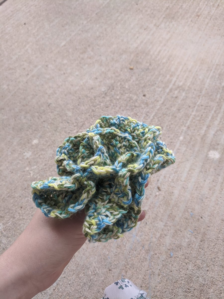 Ruffled "Cabbage-leaf" washcloth.100% cotton and machine-washable.$15+shipping