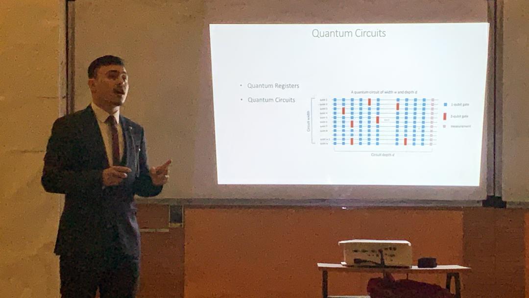 malek_baitulmal's tweet image. Success is not over night.. success its not quiting
Success is studying, is learning, is growing, is falling down and getting back up.
Its is failing and failing forward.
It is late nights, early mornings and passion pushing you ahead.
#graduation
#EEengineering
#QuantumComputing