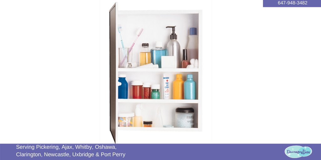 DownsizingDivaD's tweet image. Find unused storage space by thinking outside of the box! Declutter Your Medicine Cabinet! #downsizingDurham #declutterDurham #seniormoveexpert