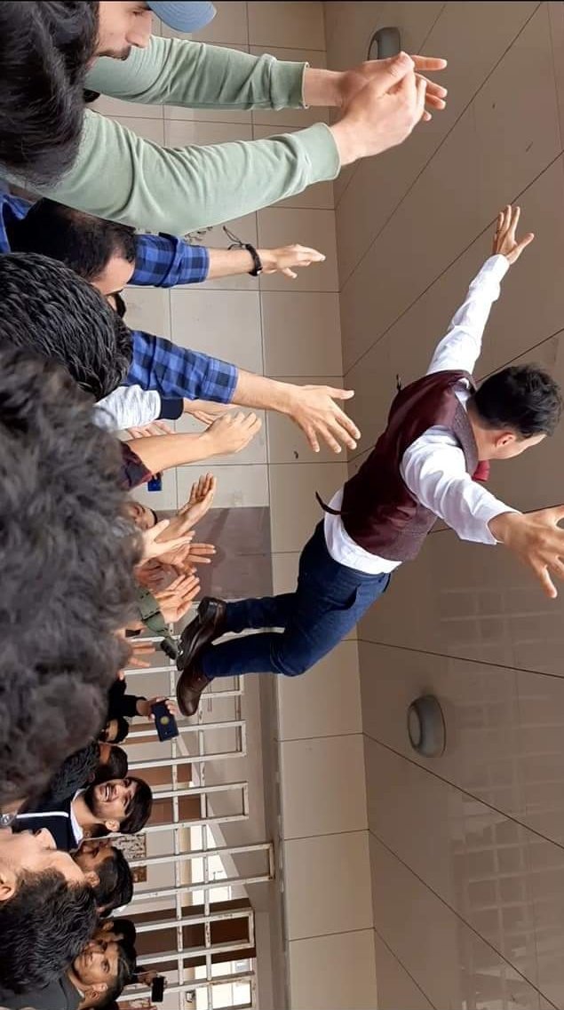 malek_baitulmal's tweet image. Success is not over night.. success its not quiting
Success is studying, is learning, is growing, is falling down and getting back up.
Its is failing and failing forward.
It is late nights, early mornings and passion pushing you ahead.
#graduation
#EEengineering
#QuantumComputing