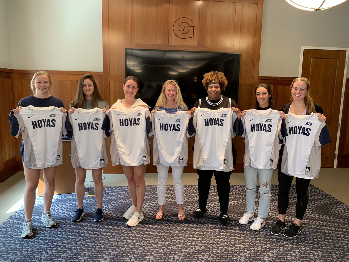 PatConlan23's tweet photo. Said goodbye to these fabulous  young women today. We ugly cried together. In time the great memories we shared will be far more vivid than those of the last 24 hours. Love you all @HoyaSoftball ❤️ https://t.co/s34lnBr8ma