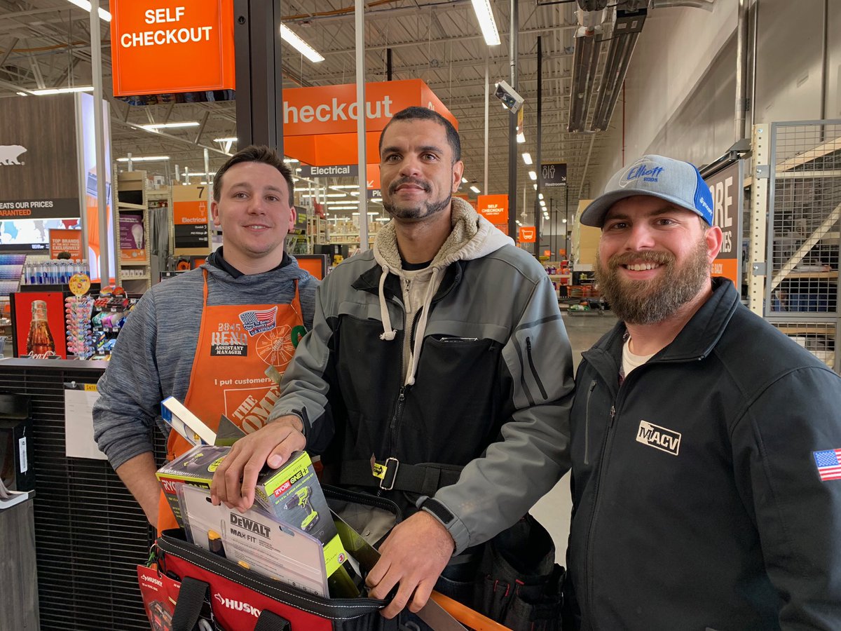 Your Richfield Home Depot is working with <a href="/MNACfV/">Minnesota Assistance Council for Veterans</a> to get tool kits into our transitioning vets hands. Anything to get them set up for success. Still more to come. <a href="/Trisha2211/">Trisha Makovsky</a> <a href="/EdgarEspejel/">Edgar</a> @DaveHauerTHD <a href="/BonnieMcDTHD/">Bonnie McDonnell</a> <a href="/HeidiBlockTHD/">Heidi Block</a> #teamdepot
