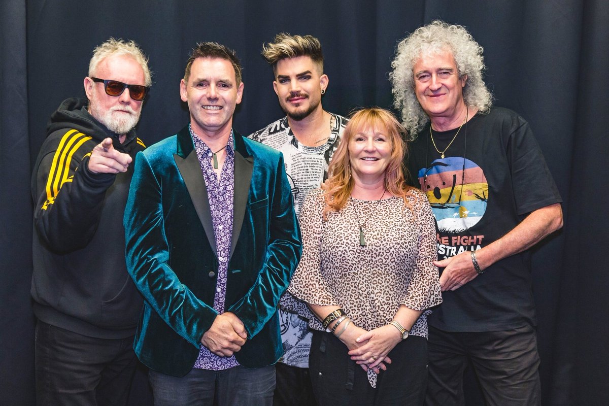 LateModelEuro's tweet photo. @adamlambert @DrBrianMay @OfficialRMT @QueenWillRock @tylerwarrenrock Feeling lucky and blessed to have this experience last month thanks @TEGDAINTY in @Wellington_NZ. I doubt this tour would be happening right now https://t.co/VAsD8vXxQG