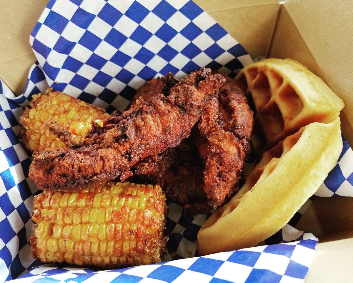 #LonghornChicken #friedchicken #HalalChicken #Halal #pulledporksandwich #chickentenders #smokedfriedchicken #chickenwings #buffalowings #BBQwings #hotwings #chickenstrips #spicychicken #spicy #mashedpotatoes #chickenbiscuit #chickentenders #fries