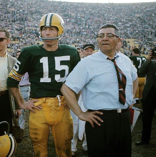 Super70sSports's tweet photo. Belichick is great but he never won a Super Bowl while looking like he was managing a grocery store. https://t.co/v1pOITLOG7