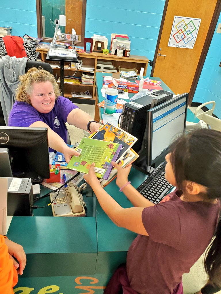 Denna Vance tweet media