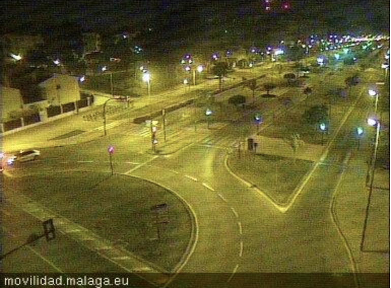 Jose__Moreno's tweet photo. Málaga, viernes casi a las 12 de la noche.... Ejemplo https://t.co/xM19rL8u1x