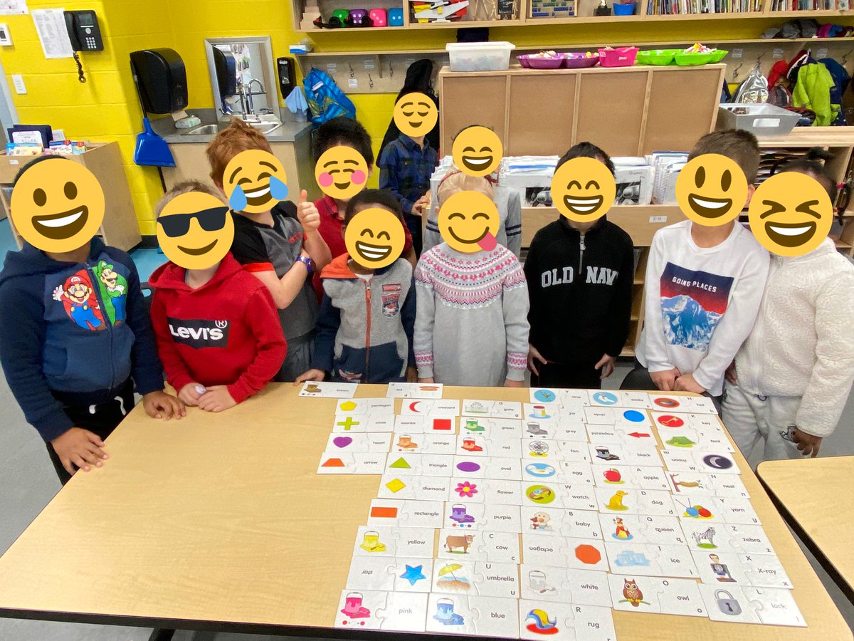 RonSouthernK's tweet photo. Today AM kindergarten had fun during morning table centres. We were so proud of our puzzle skills we wanted to take a picture! We played alphabet bingo and learned a new math game called Bears in a Cave. We visited grade 2 and they read us the legends they wrote! @RonSouthernTwo https://t.co/zZyB2uLGsH