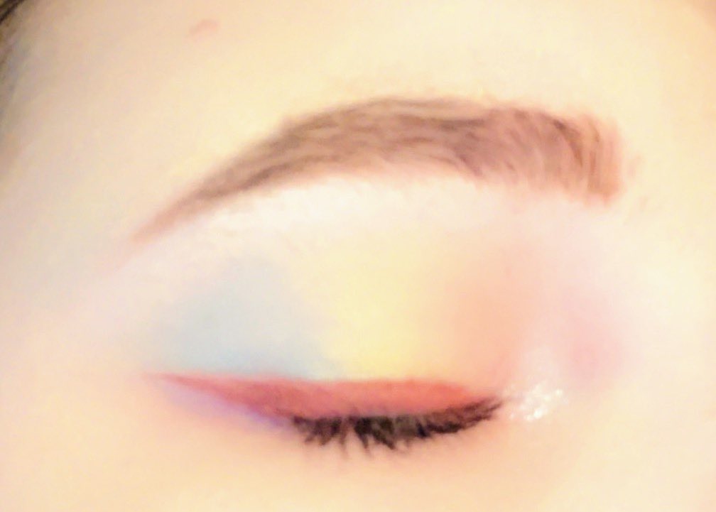sunrisecobi's tweet photo. was playing around with the @MorpheBrushes #35I palette! i love the pastel look they did for the campaign and i tried to recreate it 👀 https://t.co/uMYq6WzOTY