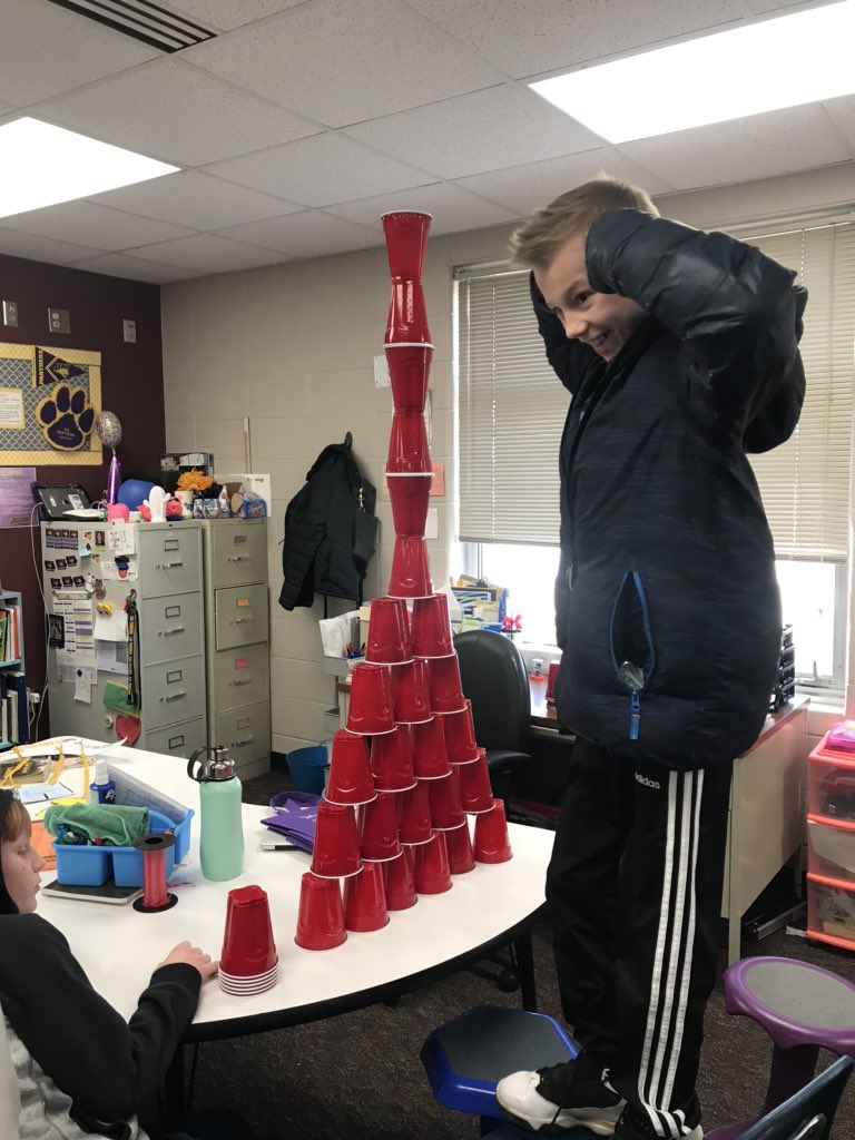 Mrs_Pars's tweet photo. Happy Spring Break! Here’s more cup staking fun from today’s fantasy rotations. Wash those hands, stay healthy, enjoy break! #johnstonlearns #great2bhorizon https://t.co/sWzYTEXPye