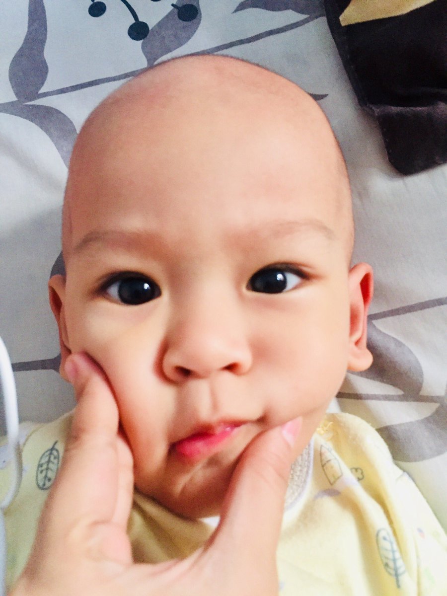 DenovaKatili's tweet photo. Botak adalah ciri khas kuwwwwww 🤪🤪🤪 https://t.co/TTCNoiYSSl